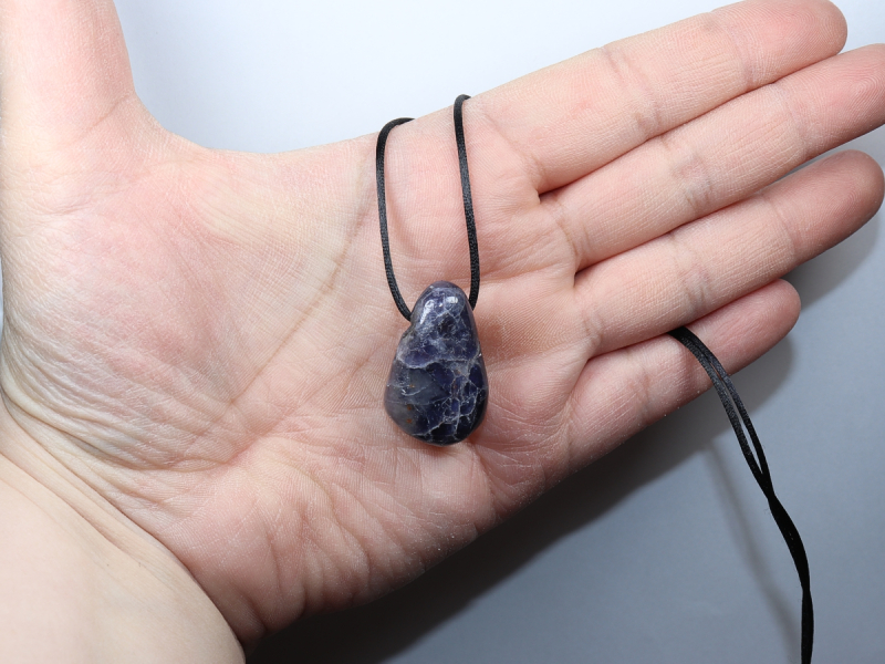 iolite with cord or silver 925