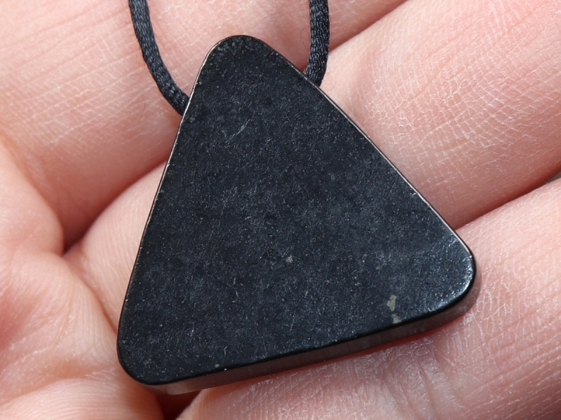 shungite with cord or silver 925