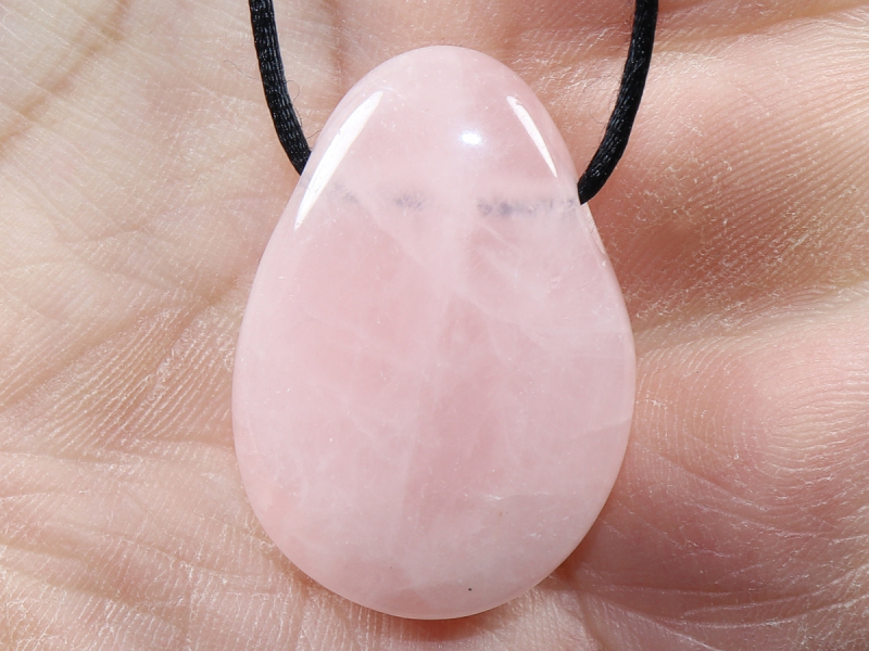 Rosenquarz mit Band oder Silber 925