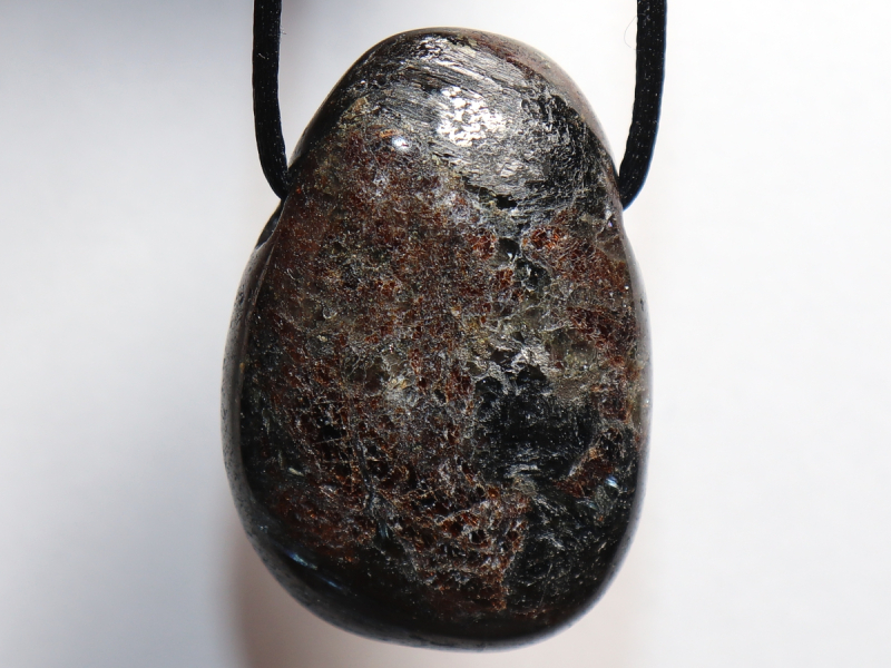 Cummingtonit mit Band oder Silber 925