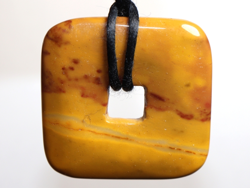 mookaite with cord