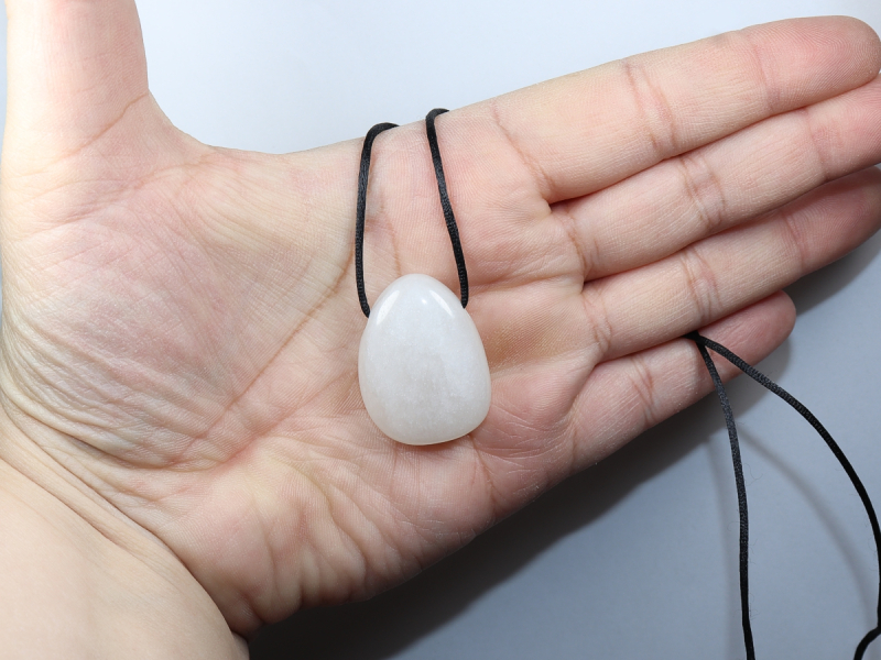 Schneequarz mit Band oder Silber 925