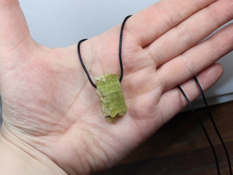 apatite with cord or silver 925