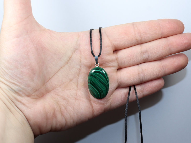 malachite with cord or silver 925