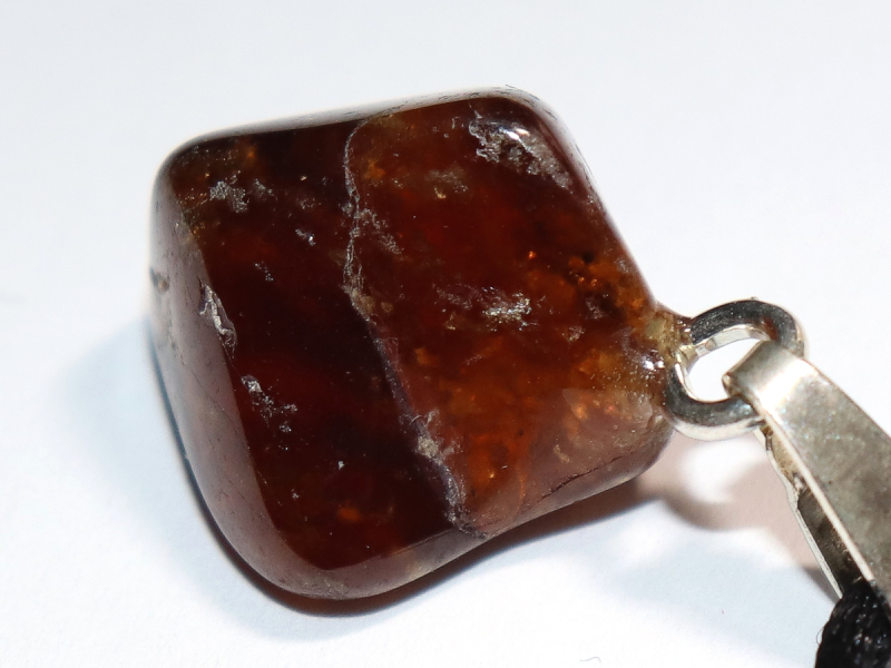 Hessonit (Granat) mit Band oder Silber 925