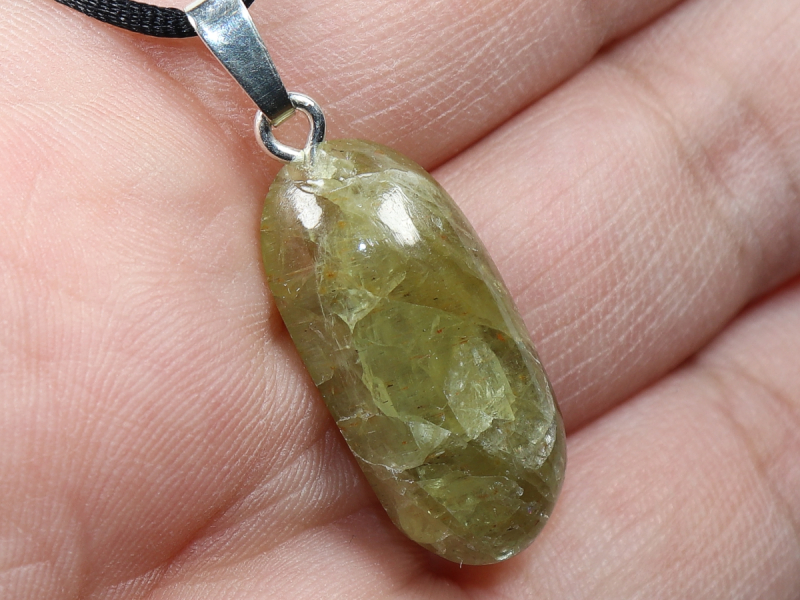 apatite with cord or silver 925