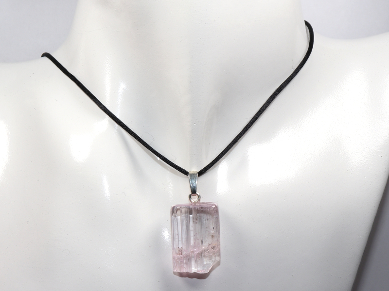 kunzite with cord or silver 925
