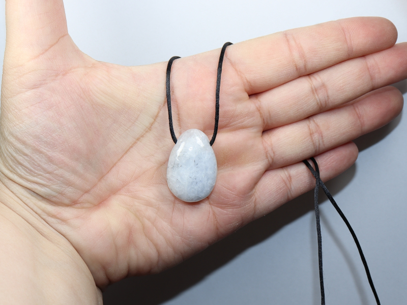 blauer Calcit mit Band oder Silber 925