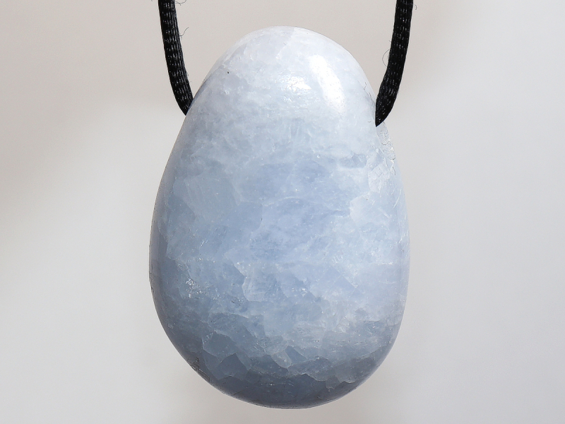 blauer Calcit mit Band oder Silber 925