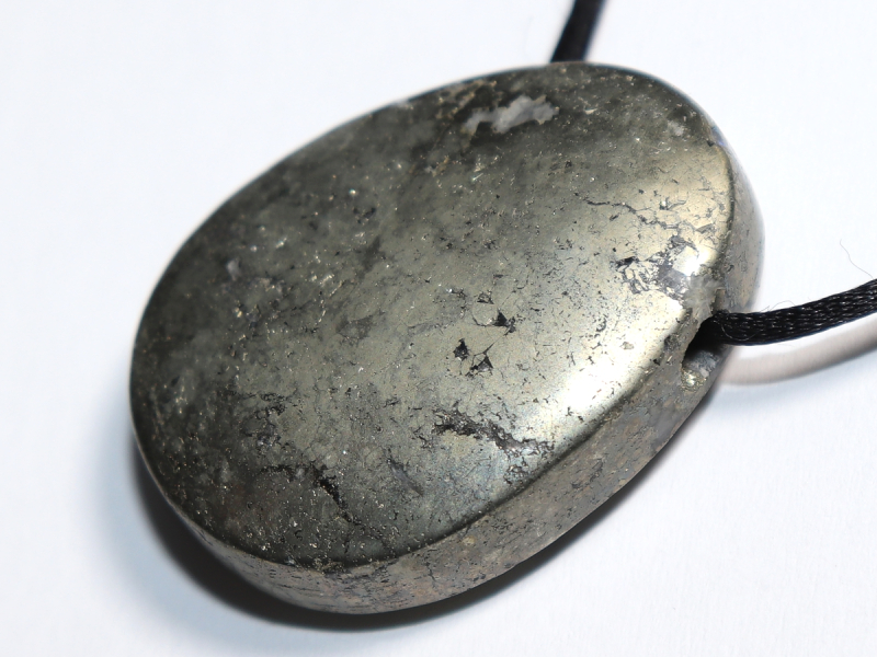 Pyrit mit Band oder Silber 925