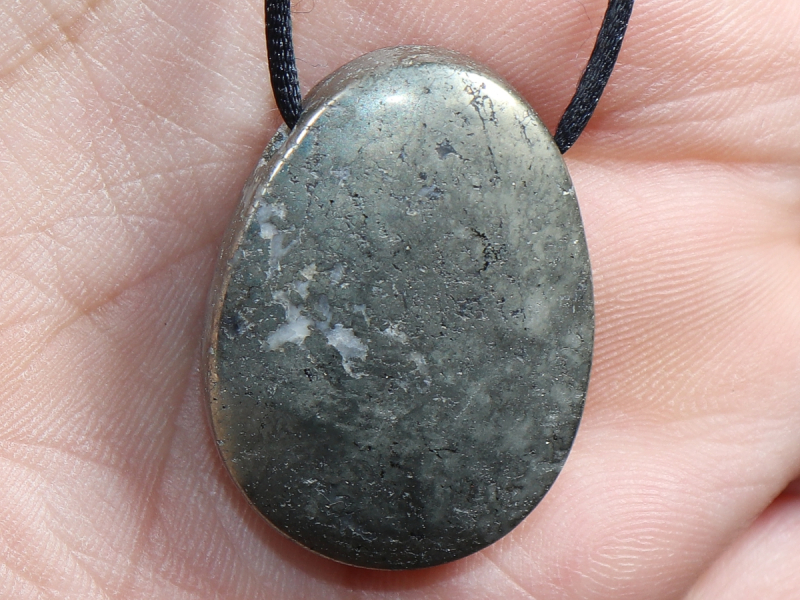 Pyrit mit Band oder Silber 925