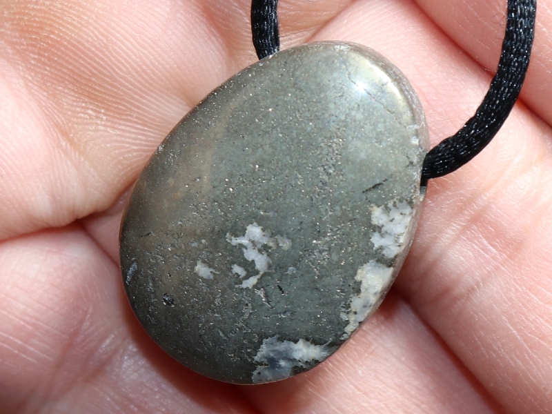 Pyrit mit Band oder Silber 925