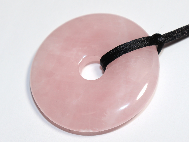 rose quartz with cord