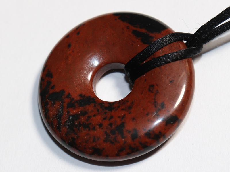 Mahagoniobsidian mit Band