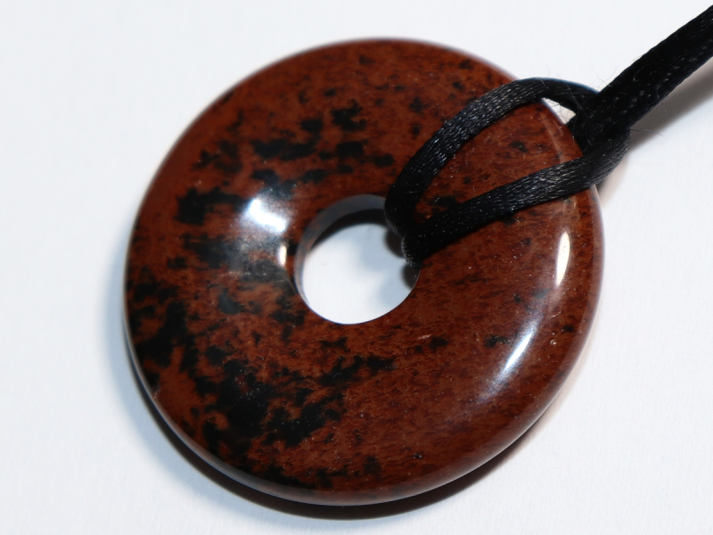 Mahagoniobsidian mit Band