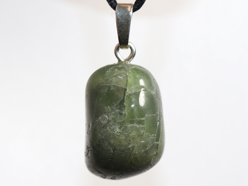 peridot with cord or silver 925