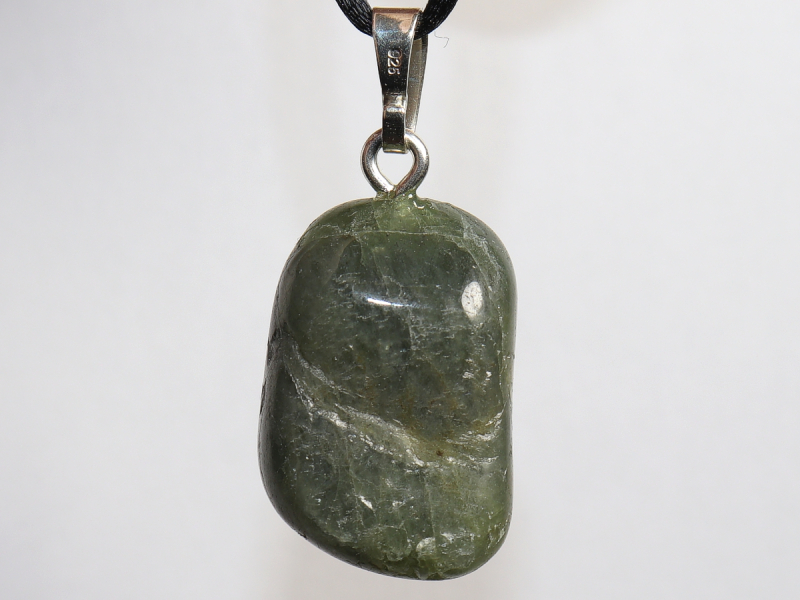 peridot with cord or silver 925
