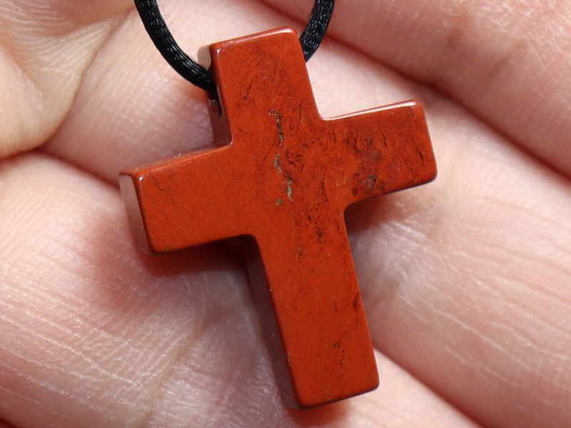 roter Jaspis mit Band