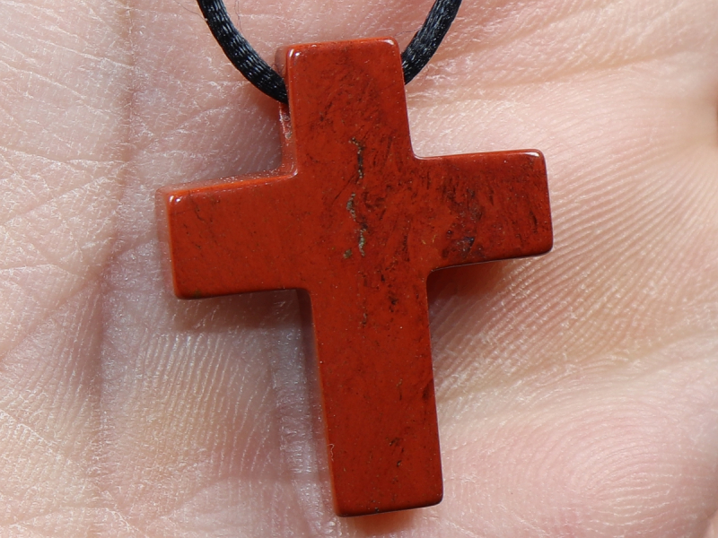 roter Jaspis mit Band