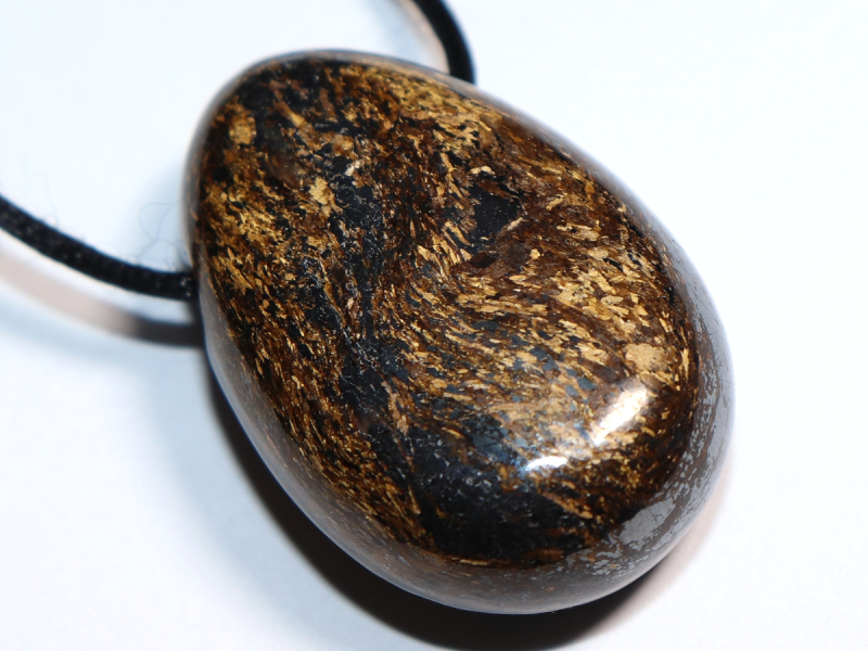 Bronzit mit Band oder Silber 925