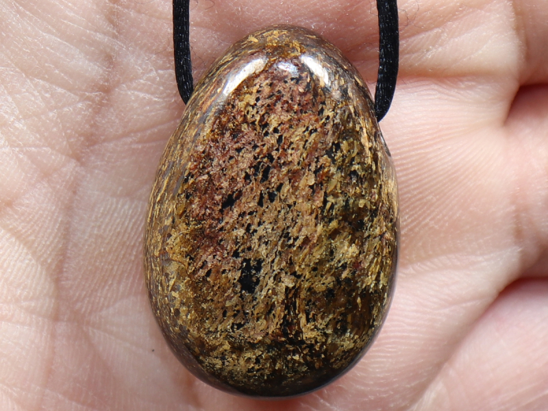 Bronzit mit Band oder Silber 925