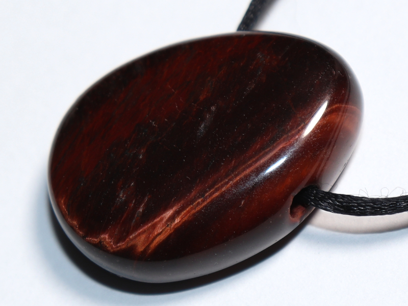 rotes Tigerauge mit Band oder Silber 925