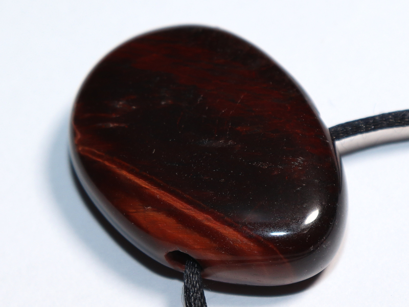 rotes Tigerauge mit Band oder Silber 925