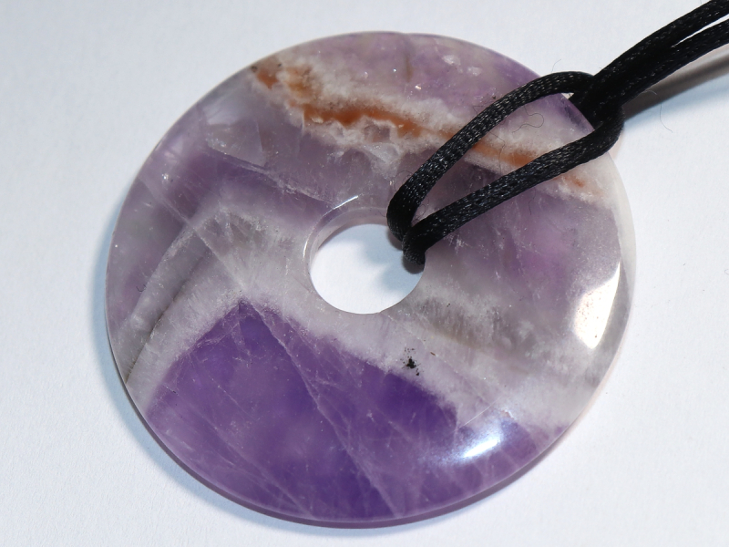amethyst with cord