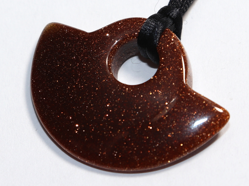 gold sandstone with cord
