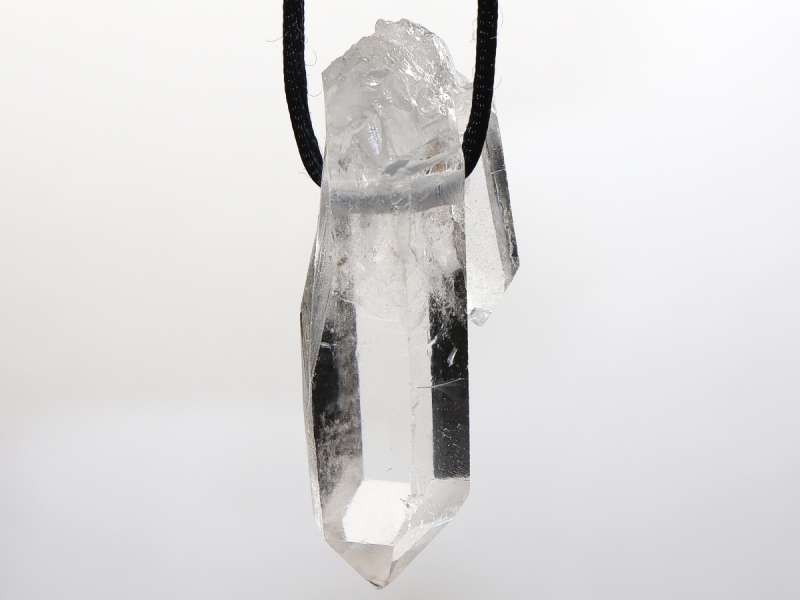 rock crystal with cord or silver 925