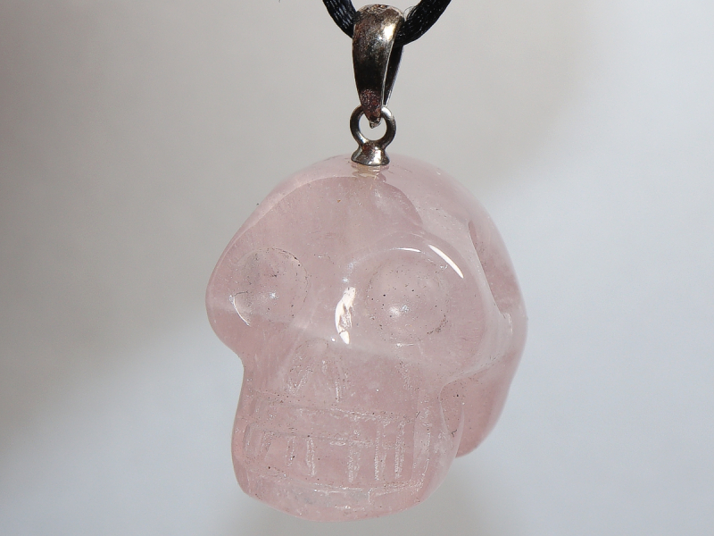 rose quartz with cord or silver 925