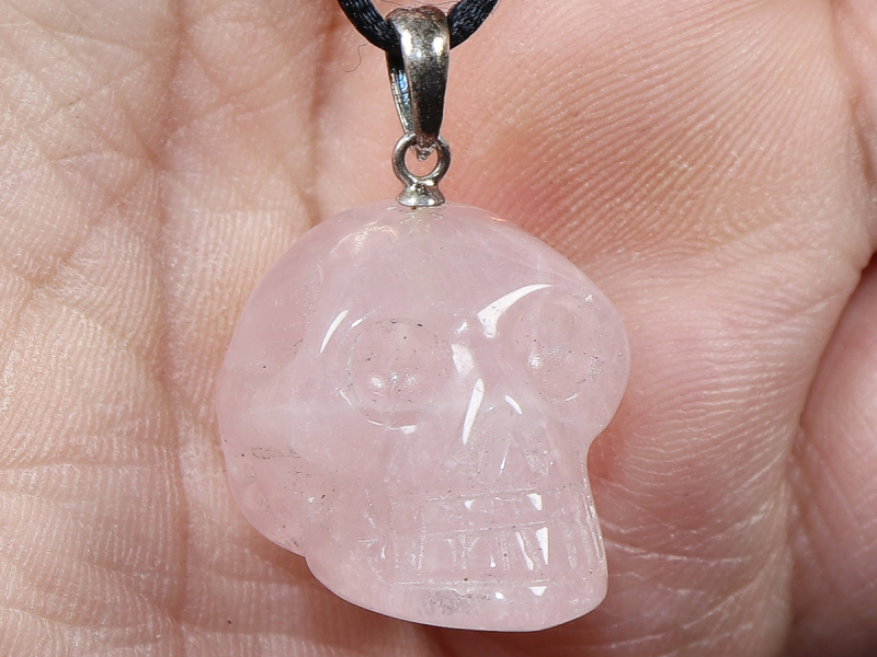 rose quartz with cord or silver 925