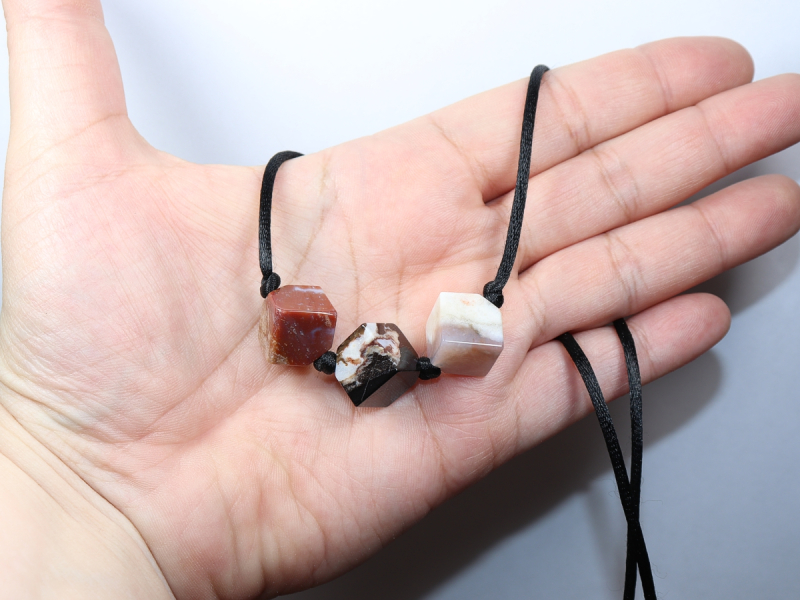 Sardonyx mit Band