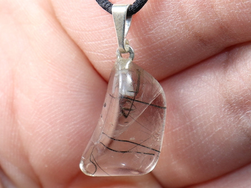 actinolite quartz with cord or silver 925
