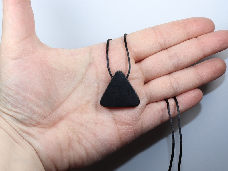 shungite with cord or silver 925