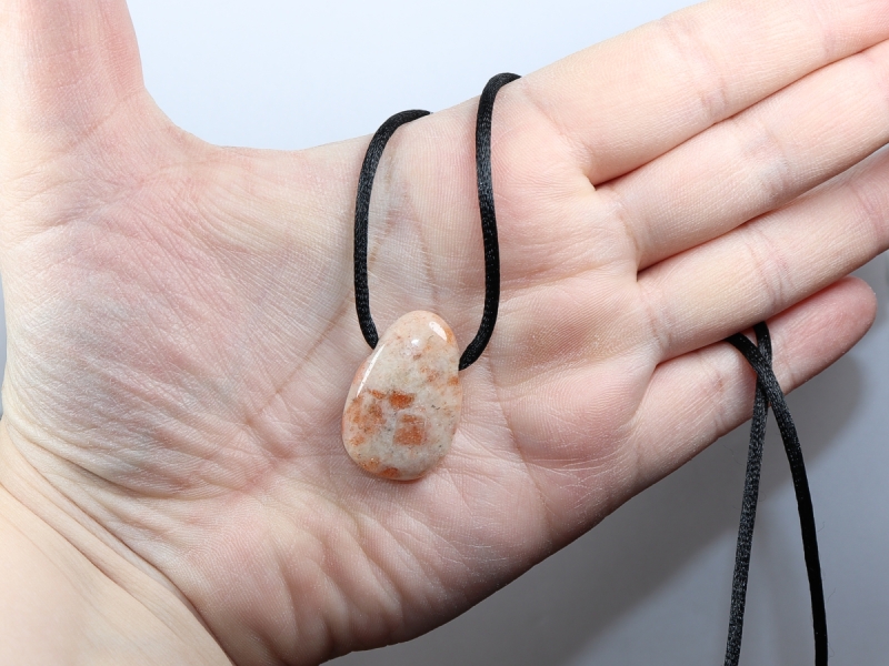 sunstone with cord or silver 925