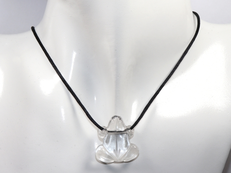 rock crystal with cord or silver 925