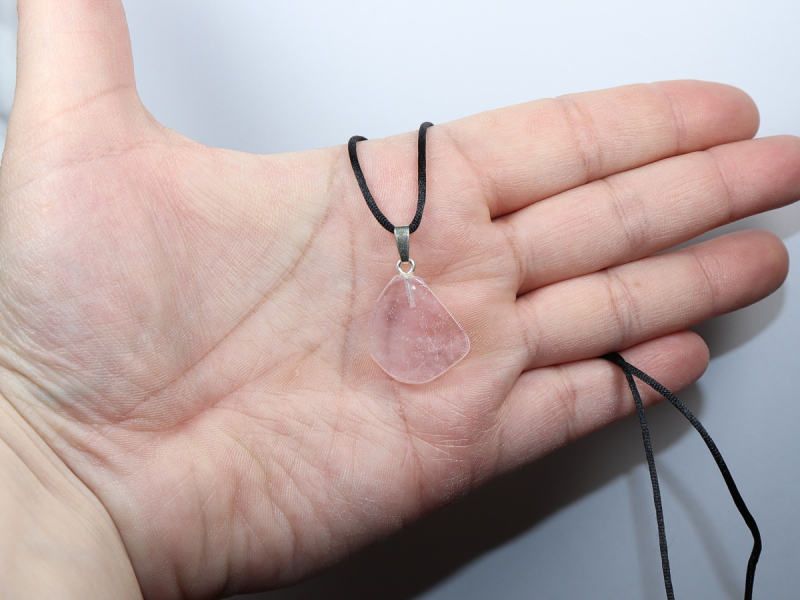 kunzite with cord or silver 925