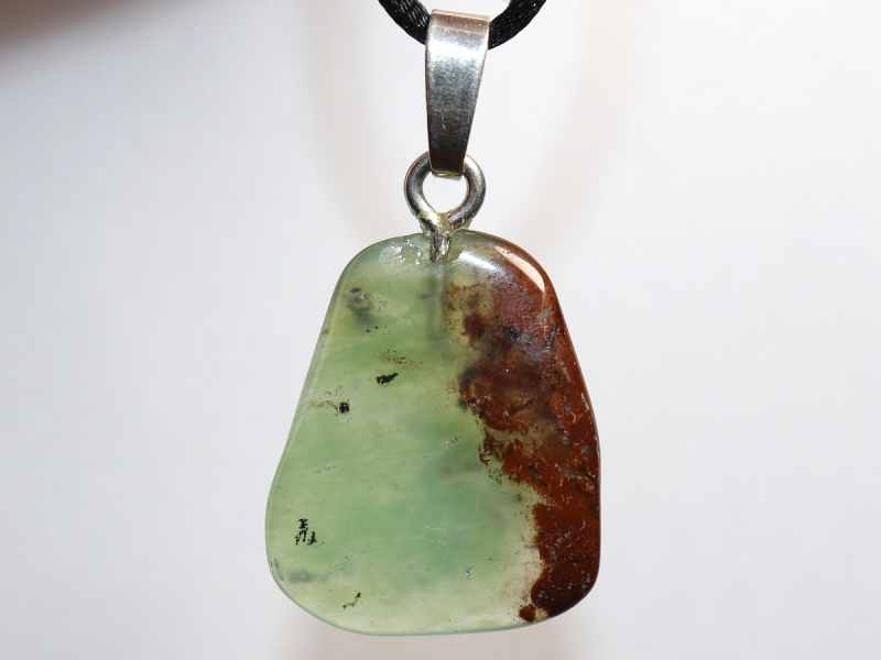 chrysoprase with cord or silver 925
