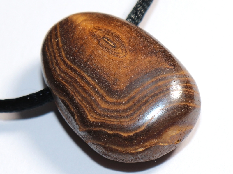 Boulder opal with cord or silver 925